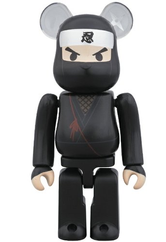 Ninja Be@rbrick 100% figure, produced by Medicom Toy. Front view.