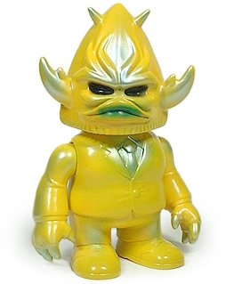 Cumberlain (カンヴァリアン) - Yellow figure by Gargamel, produced by Gargamel. Front view.