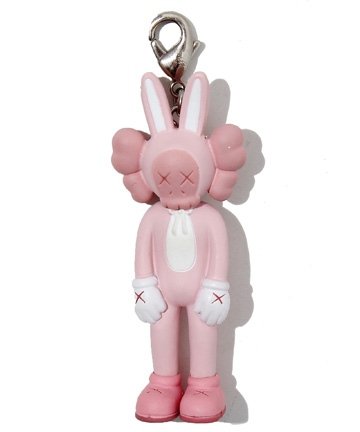 Accomplice Keychain - Pink figure by Kaws, produced by Medicom Toy. Front view.
