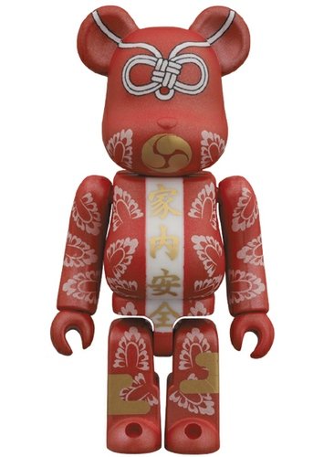 Safety Amulet Wife Be@rbrick 100% figure, produced by Medicom Toy. Front view.