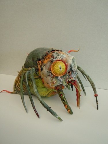 Gregor Die Verwandlung figure by 23Spk. Front view.
