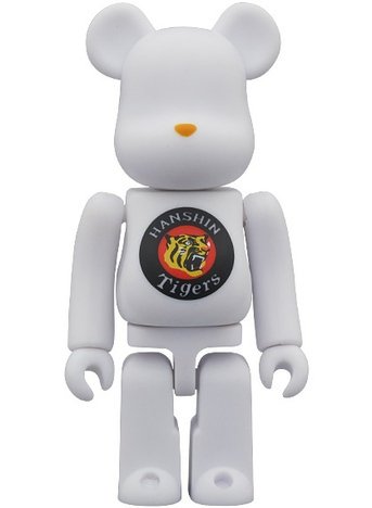 Genbei x Hanshin Tigers Be@rbrick 100% figure by げんべい×阪神タイガース, produced by Medicom Toy. Front view.