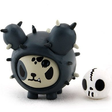 Malandrino figure by Simone Legno (Tokidoki), produced by Strangeco. Front view.