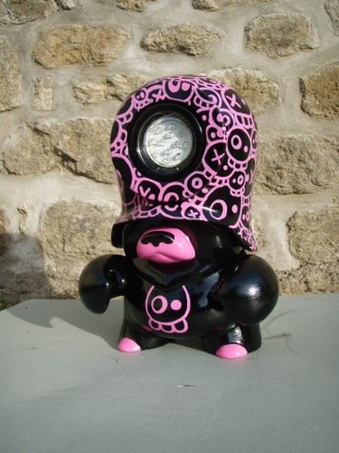 Teddy Troop AmbiColors figure by Sotsable. Front view.