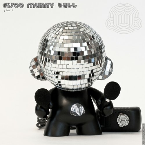Disco Munny Ball figure by Ikar11. Front view.