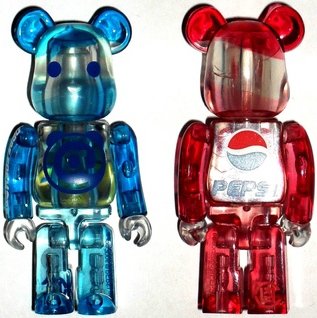 Be@rbrick Pepsi Boyz and Girlz (Dare For More Blue and Red) figure by Edison Chen, produced by Medicom Toy. Front view.