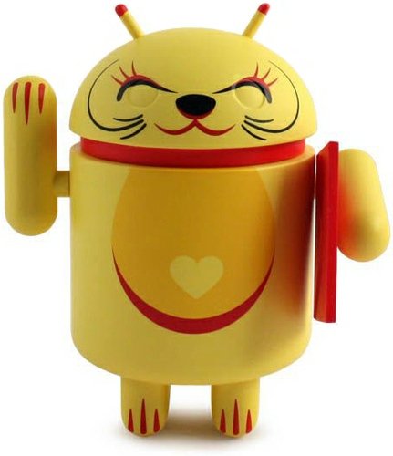 Android Lucky Cat figure by Mr. Shane Jessup, produced by Dyzplastic. Front view.