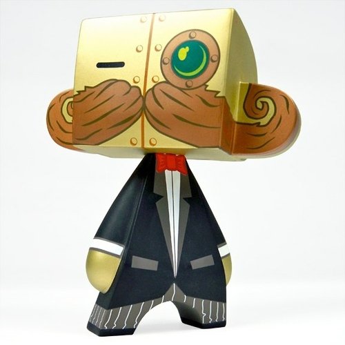 MAD*L x Doktor A - LIFT Exclusive figure by Doktor A, produced by Solid. Front view.