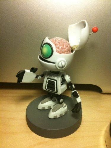 Clank  figure by Jason Freeny, produced by Insomniac Games . Front view.