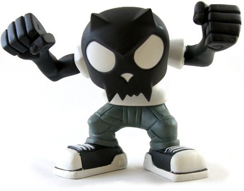 Bobble Head Devil Toyer - Black Head White T-Shirt  figure by Toy2R, produced by Toy2R. Front view.