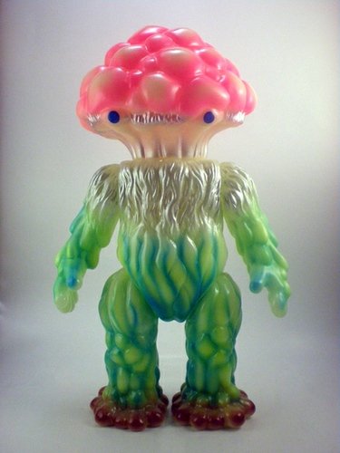 Matango - GID figure by Yuji Nishimura, produced by M1Go. Front view.