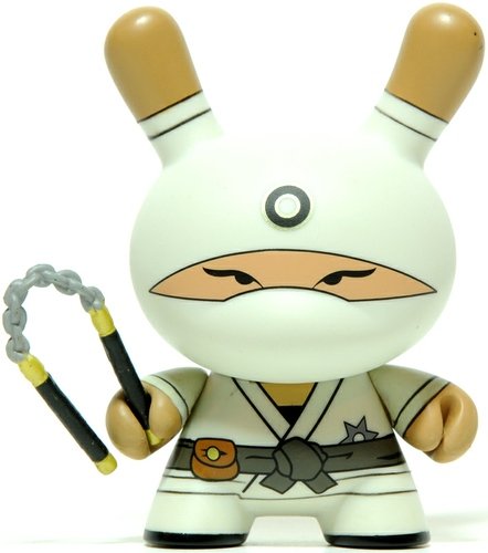 Zero Clan Ninja figure by Huck Gee, produced by Kidrobot. Front view.