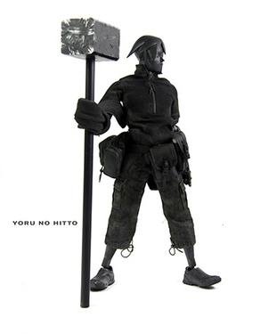 Tomorrow King - Yoru No Hitto figure by Ashley Wood, produced by Threea. Front view.