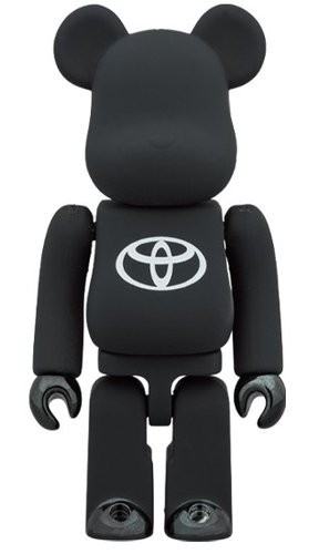 TOYOTA Drive Your Teenage Dreams. BE@RBRICK 100% figure, produced by Medicom Toy. Front view.