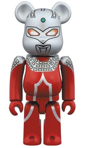 Ultra Seven BE@RBRICK 100% figure, produced by Medicom Toy. Front view.