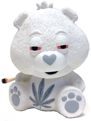 WeedBear - Polar Bear figure by Task One. Front view.