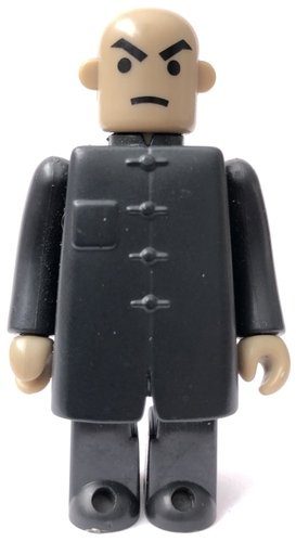 Wu Ronz figure by Inoue Santa, produced by Medicom Toy. Front view.