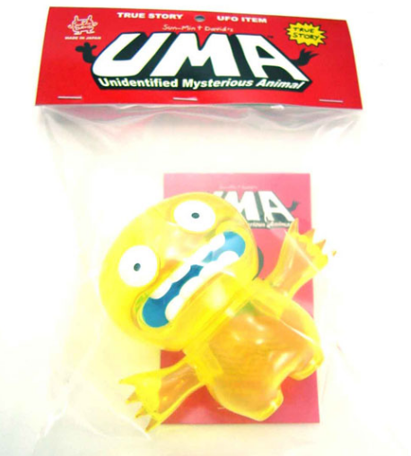 Chupacabra Mini (チュパカブラ ミニ) figure by David Horvath, produced by Wonderwall. Packaging.