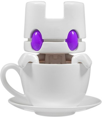 ZX TEA - White Edition figure by Matt Jones (Lunartik), produced by Lunartik Ltd. Front view.