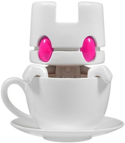 ZX TEA - White Edition figure by Matt Jones (Lunartik), produced by Lunartik Ltd. Front view.